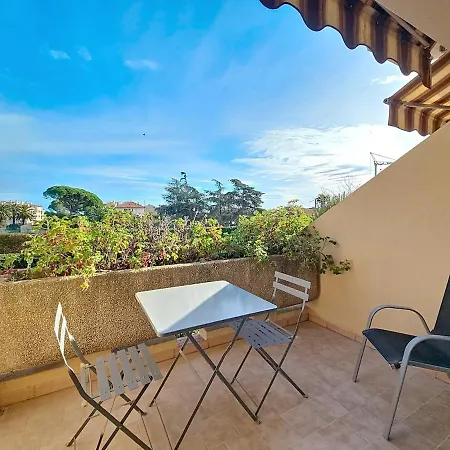 Vacation Near Sea With Private Parking Antibes